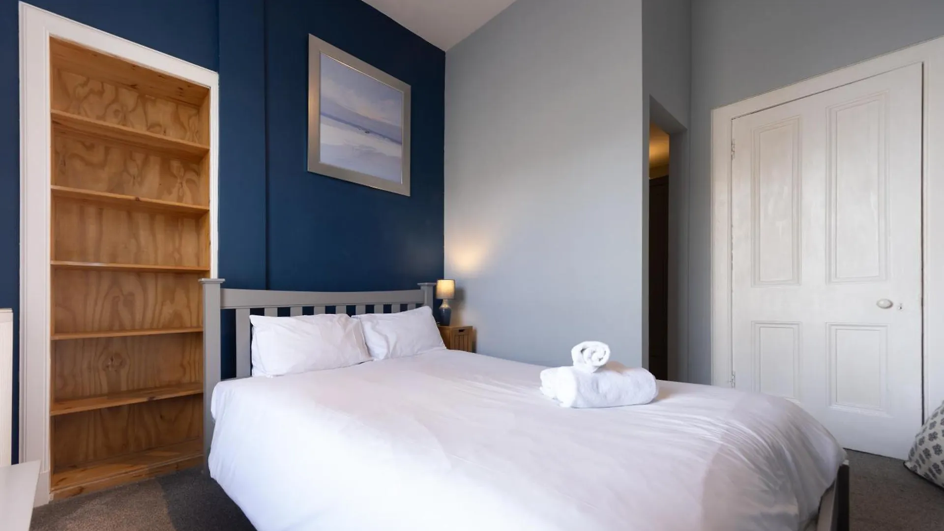 Bright 1 Bedroom Apartment Near City Centre Edinburgh